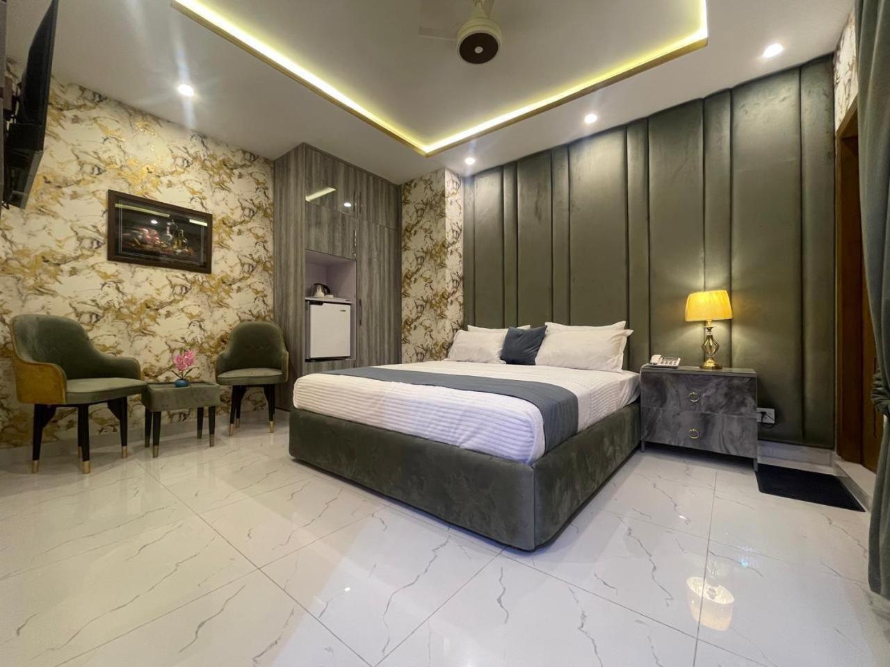 Hotel Croydon International ラーワルピンディー エクステリア 写真