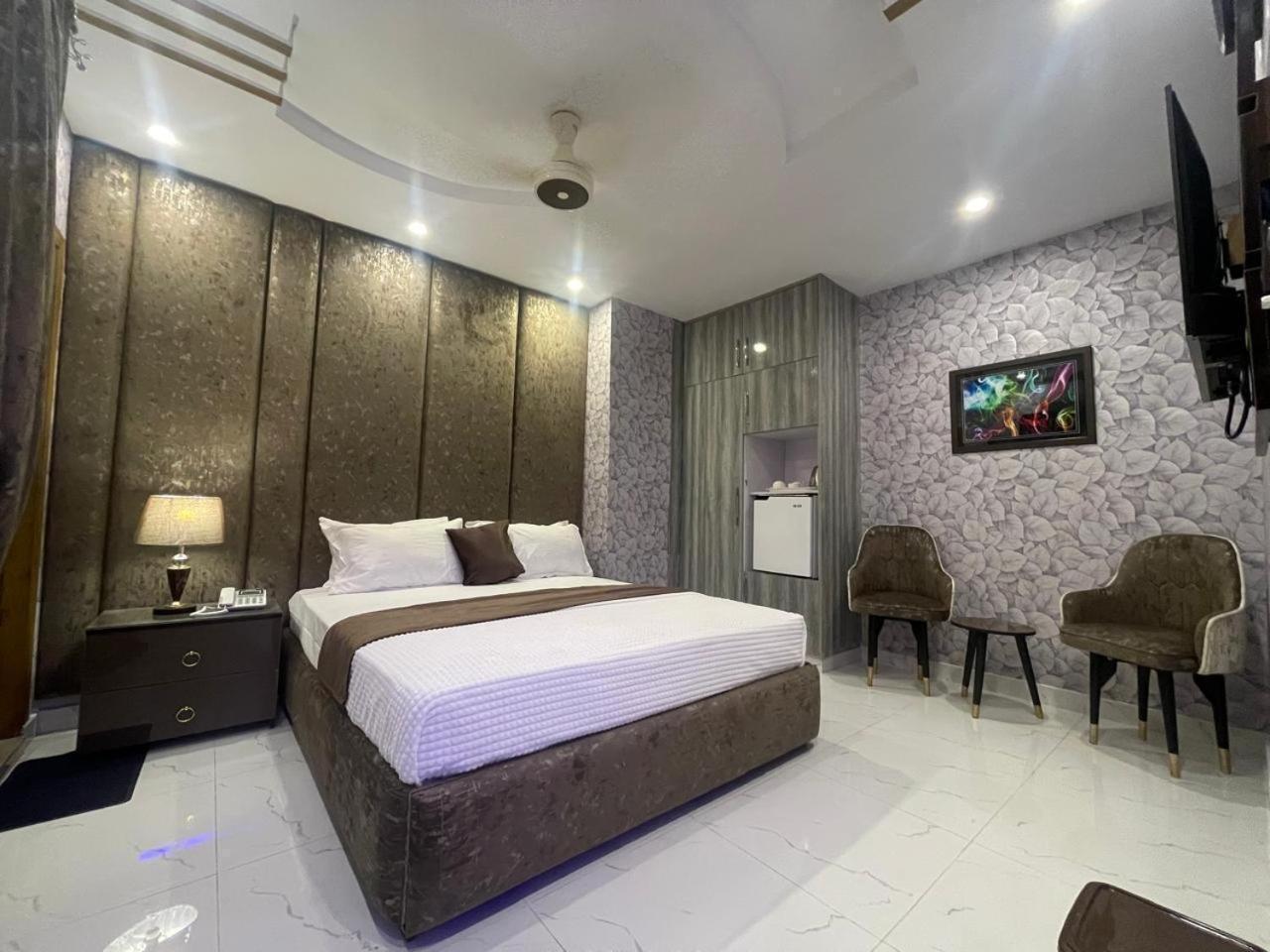 Hotel Croydon International ラーワルピンディー エクステリア 写真